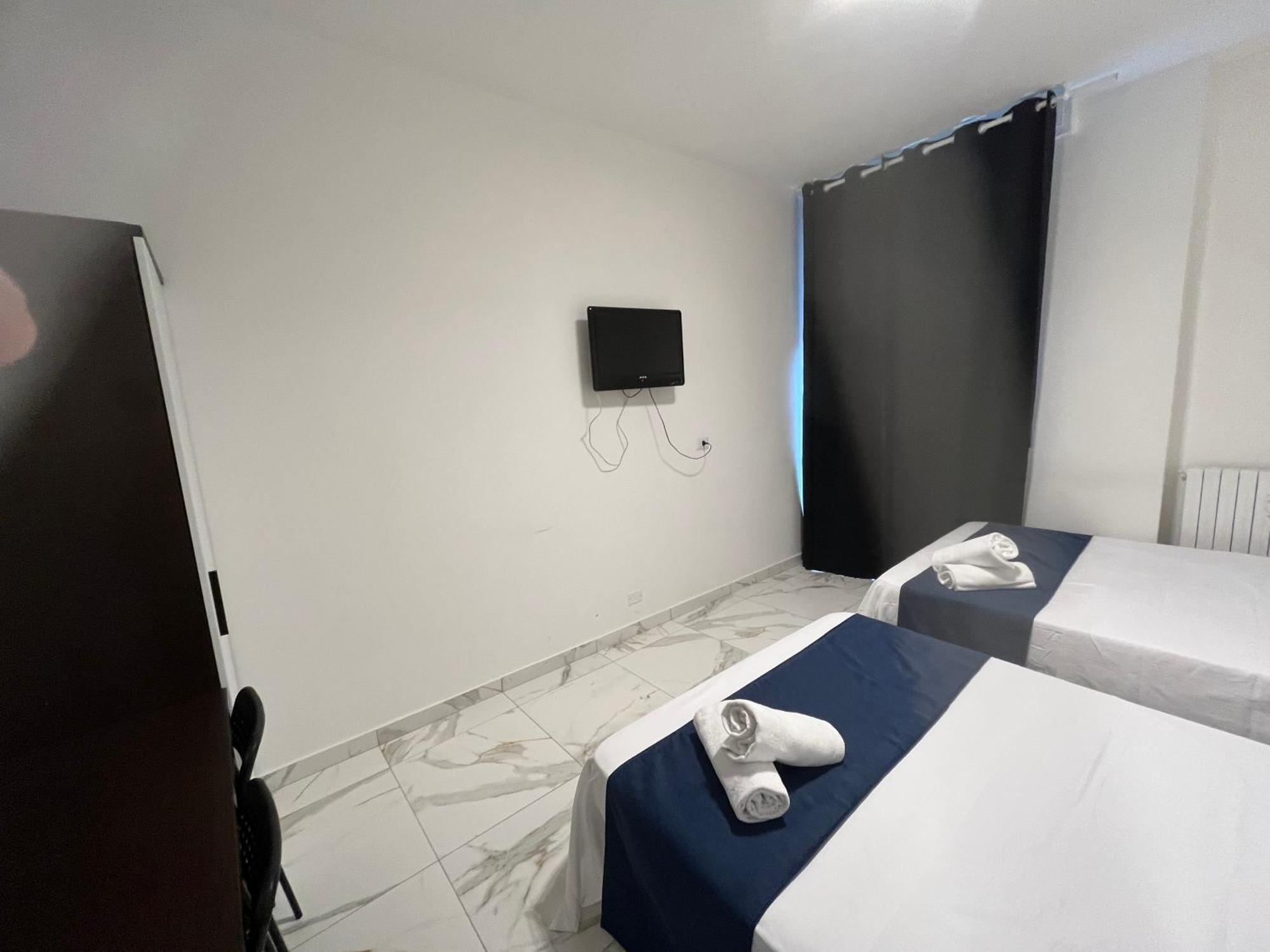 Jcube Apartments Bocconi Milano Екстериор снимка