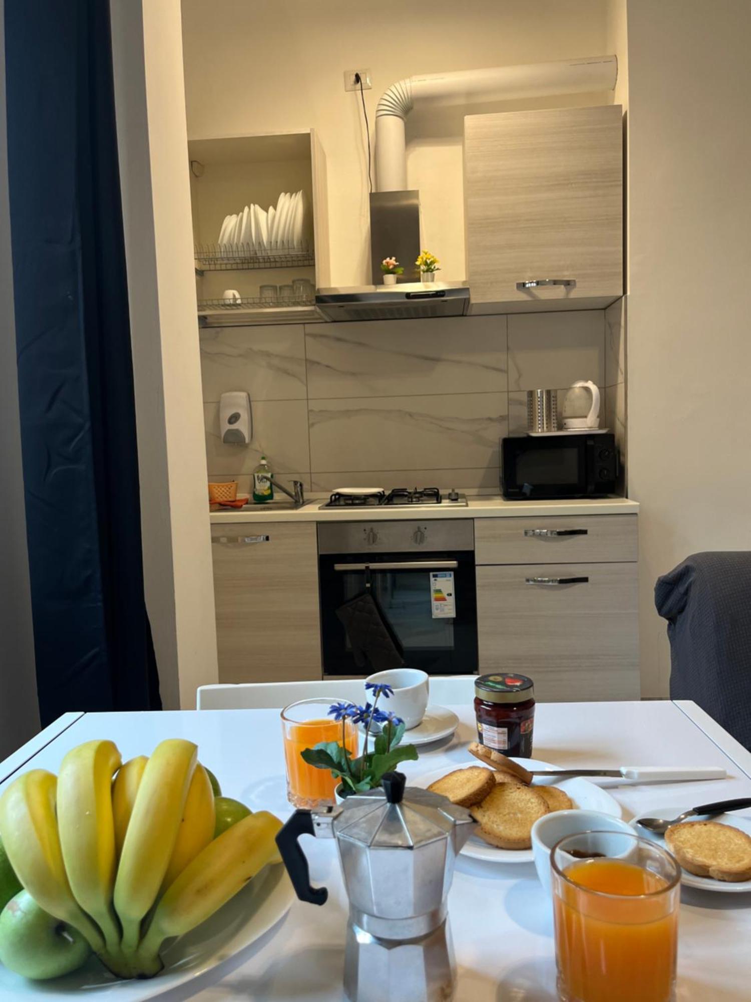 Jcube Apartments Bocconi Milano Екстериор снимка